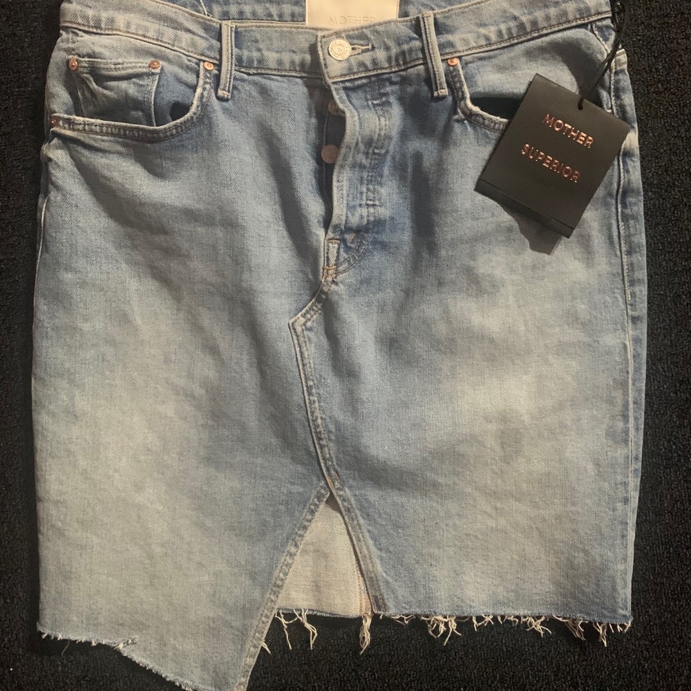 MOTHER Tomcat Slide Mini Fray Skirt *Size 31